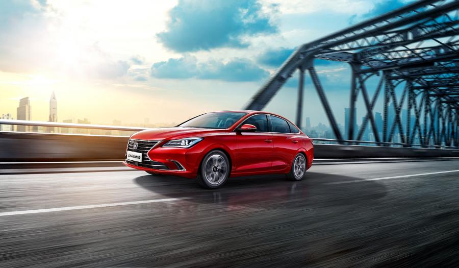  ChangAn Eado 2018 года  (фото 14 из 23)